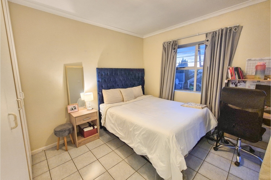 2 Bedroom Property for Sale in Sonstraal Heights Western Cape